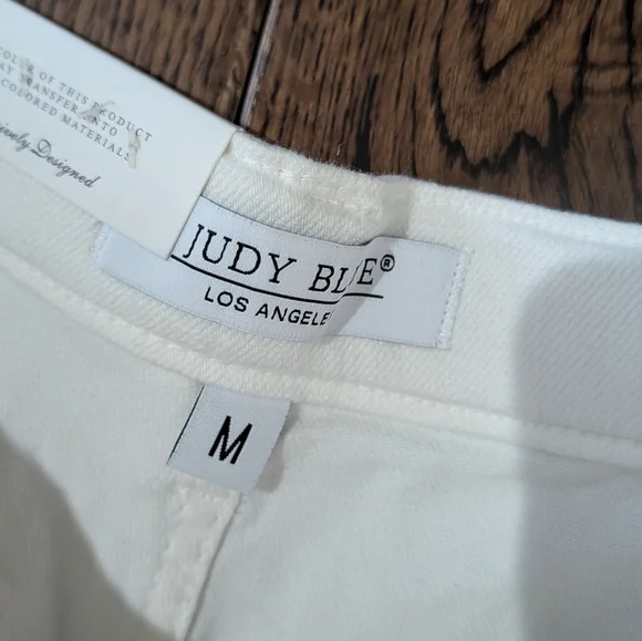 Judy Blue Jogger Shorts - Picture 2 of 4